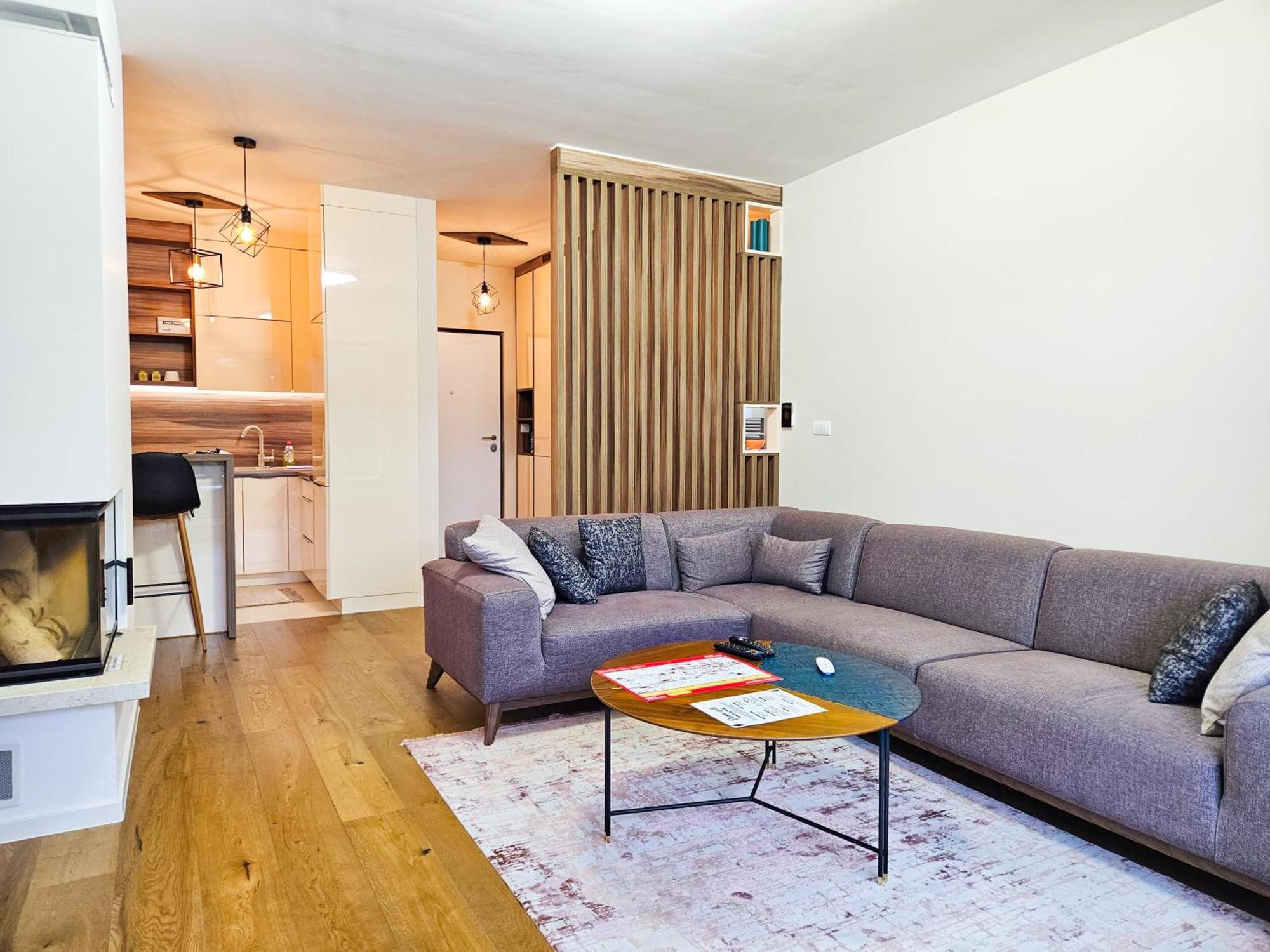 Apartamento Kadic - Free Private Garage Parking *